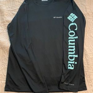 Men’s small Columbia Omni-shade 50 UPF sun protection shirt